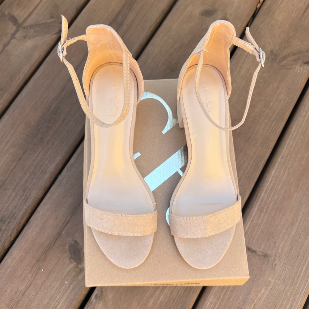 Charlotte Russe Women's‎ Natural Larina Block Heel Ankle Strap Sandal Size 8